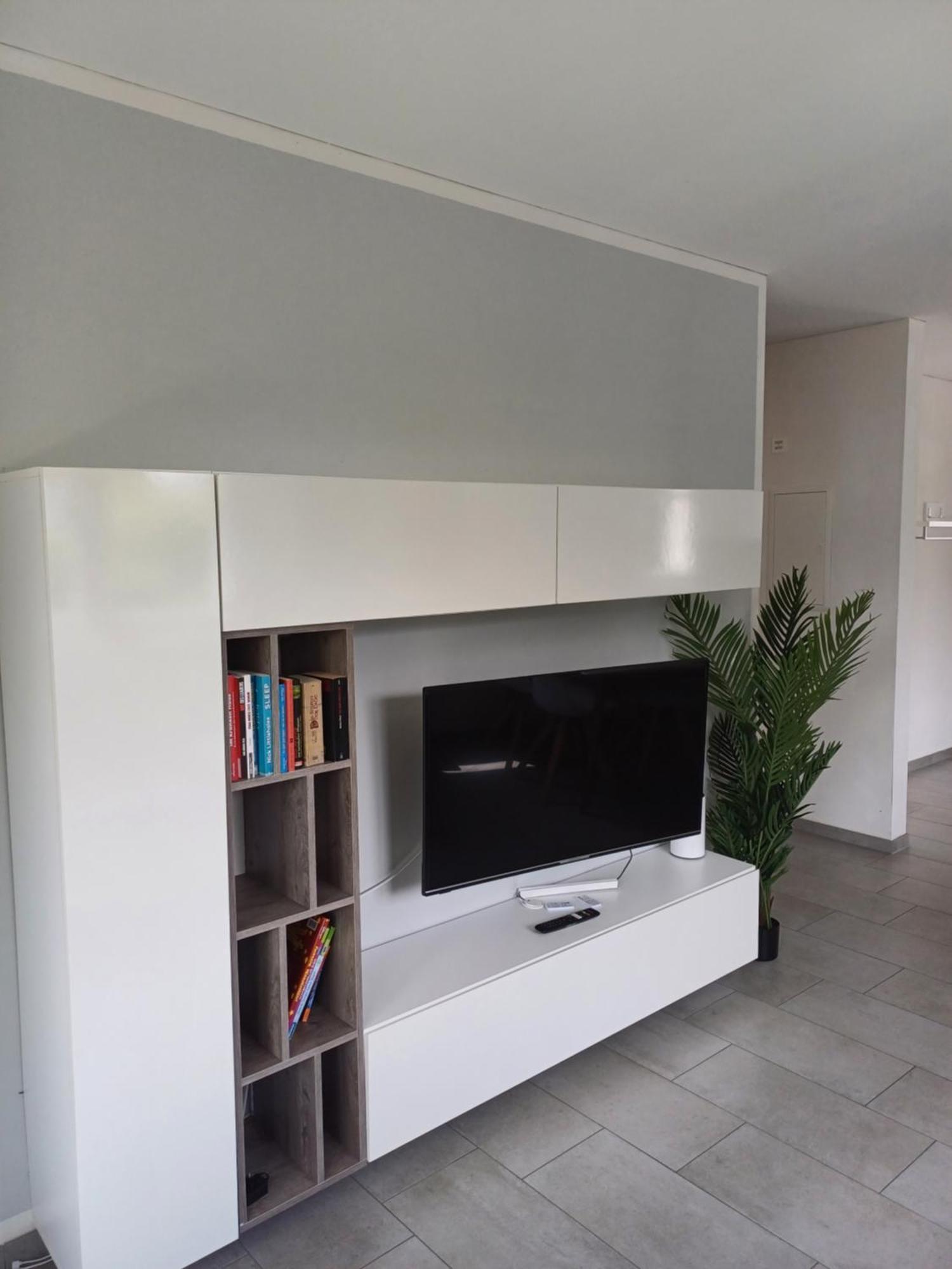 Crown Living Design Apartment - Gratis Parkplatz - Wlan - Kueche - Self Check-In Altach エクステリア 写真